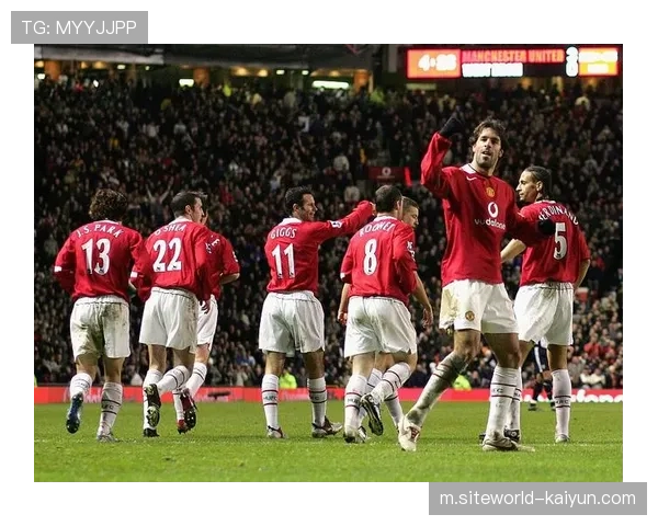 爱德华兹第70分钟换上罗德里戈 七分钟后反击打穿利物浦右路