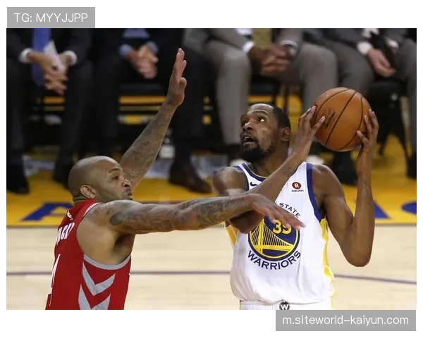 联盟防守尺度平衡面临挑战 直线突破路径规则影响侧翼防守