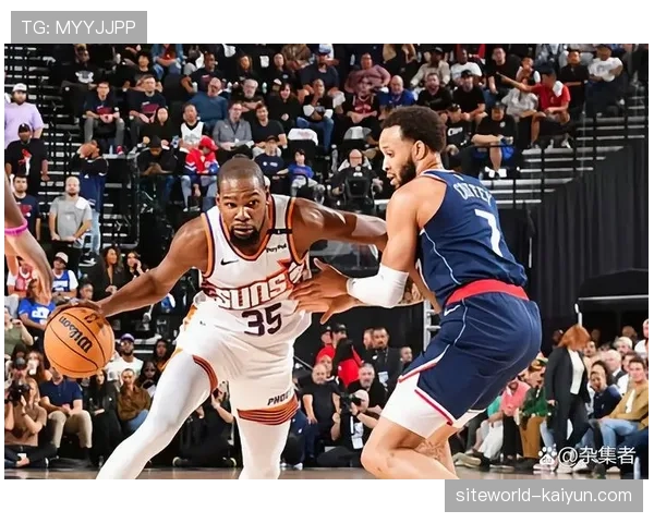 快船进攻体系存在明显短板，得分效率偏低且篮板助攻数据联盟下游